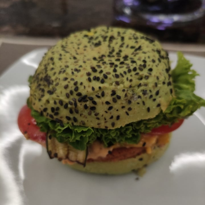 photo of Flower Burger Jungle Burger shared by @ilariachillea on  15 May 2022 - review