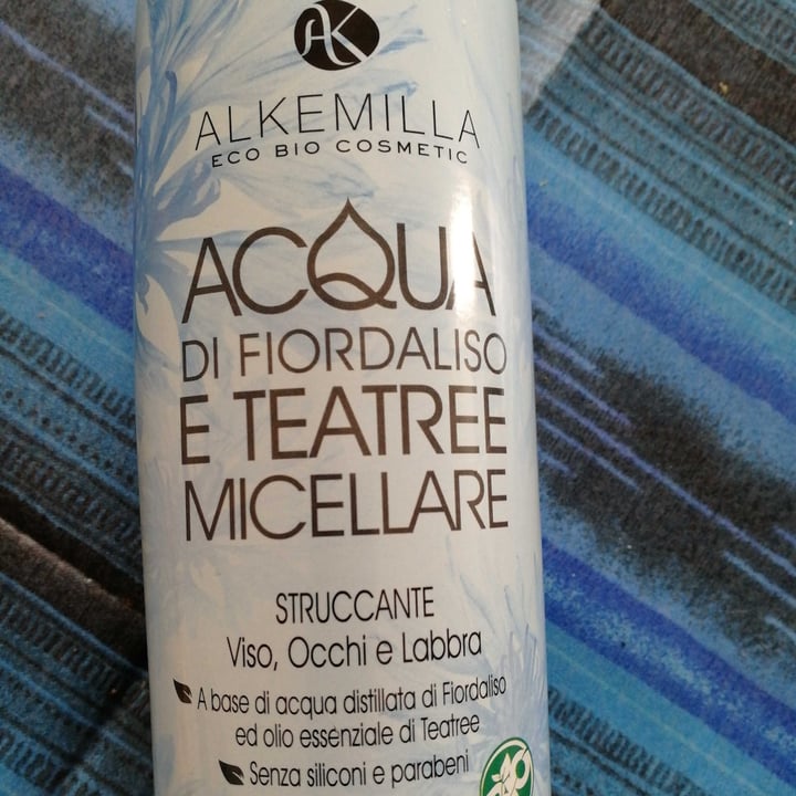 photo of Alkemilla Acqua di fiordaliso e tea tree micellare shared by @alessandravilla on  15 Mar 2022 - review