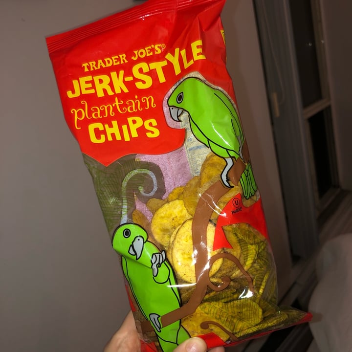 photo of Trader Joe's Trader Joe's Jerk-Style Plantain Chips shared by @tiascaz on  09 Apr 2022 - review
