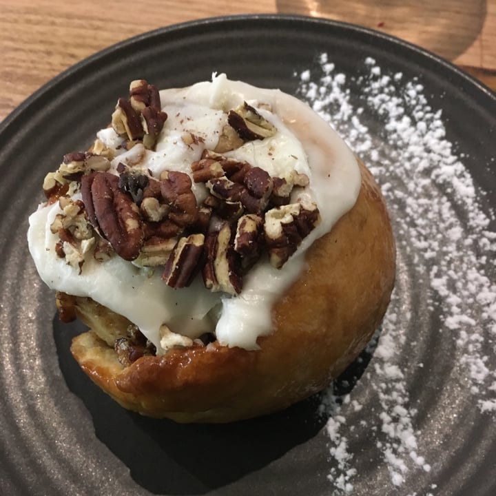 photo of The Green Edge Caramel Pecan Scroll shared by @carmenlim on  06 May 2020 - review