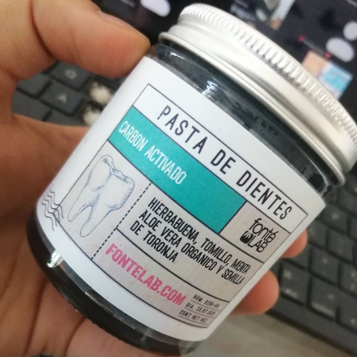 review photo of Fontélab Pasta De Dientes Carbon Activado shared by @paolauchiha on 08 Jun 2021 - review
