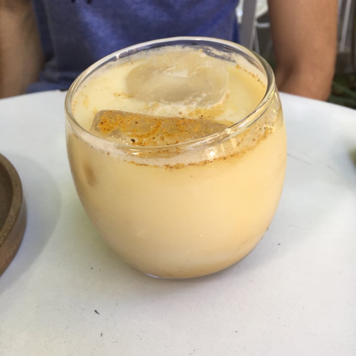 review photo of Bioma Café Golden Milk shared by @catalinabuffarini on 21 Nov 2021 - review