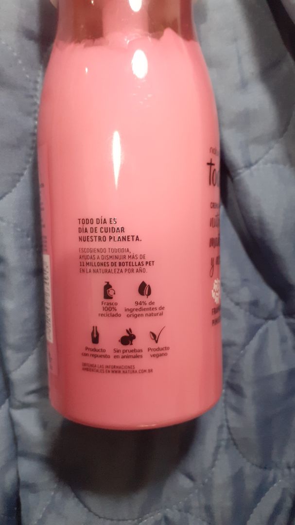 photo of Natura Crema para el cuerpo tododia frambuesa y pimienta rosa shared by @0hmyveg on  19 Mar 2021 - review