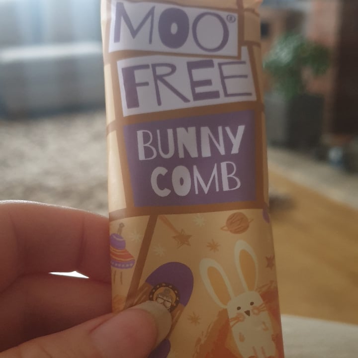 review photo of Moo Free Bunnycomb Bar shared by @becks1871 on 04 Jan 2022 - review