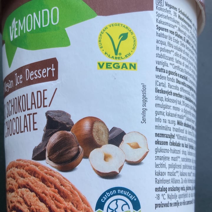 photo of Vemondo gelato cioccolato e nocciola shared by @sebforanimals on  09 Aug 2022 - review