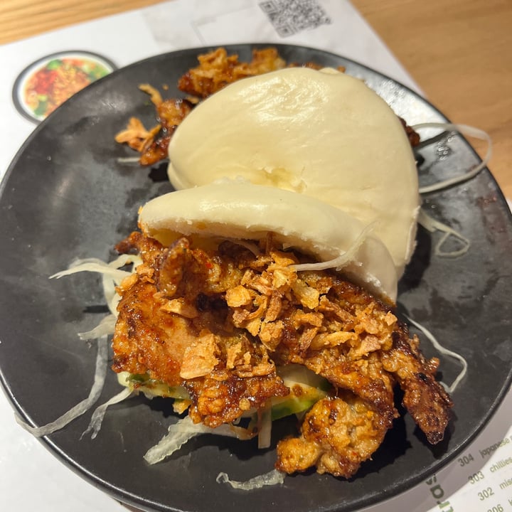 review photo of wagamama cambridge Spicy teriyaki Vegan Chicken Hirata Bun shared by @devineoleary on 02 Jan 2022 - review