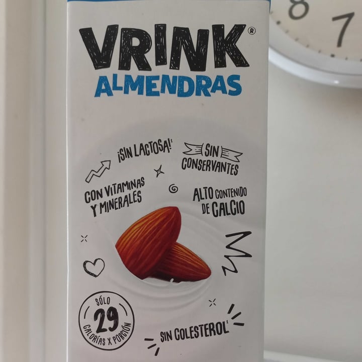 photo of Vrink Leche de Almendras Sin Azucar Agregada shared by @silvinanoto on  27 Dec 2021 - review