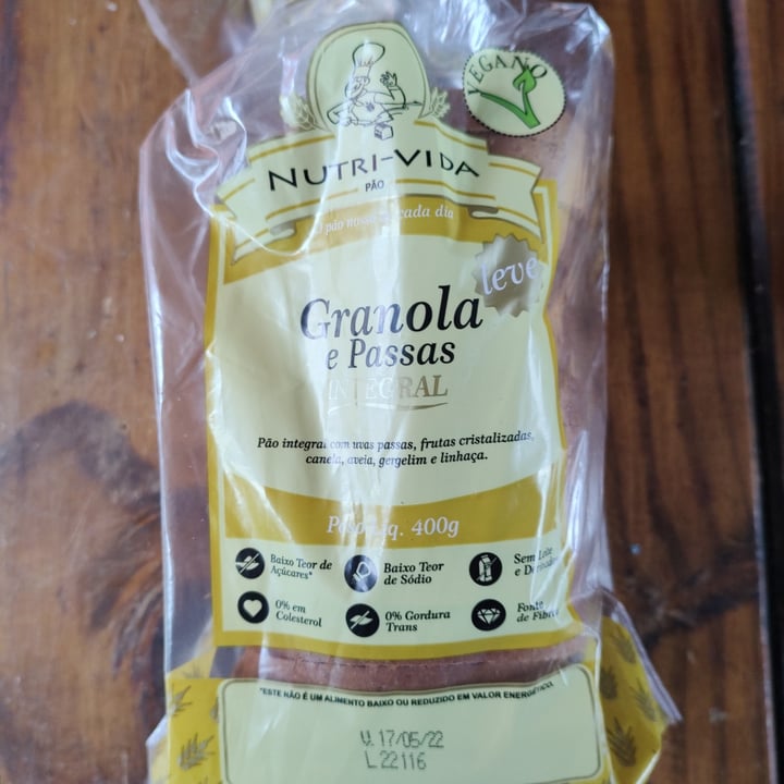 review photo of Nutri-Vida Pão De Forma Integral Granola E Passas shared by @ghoac97 on 11 May 2022 - review