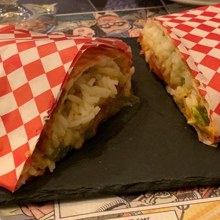 photo of Barallocas Mega Burrito Vegano shared by @naivoncake on  11 May 2021 - review
