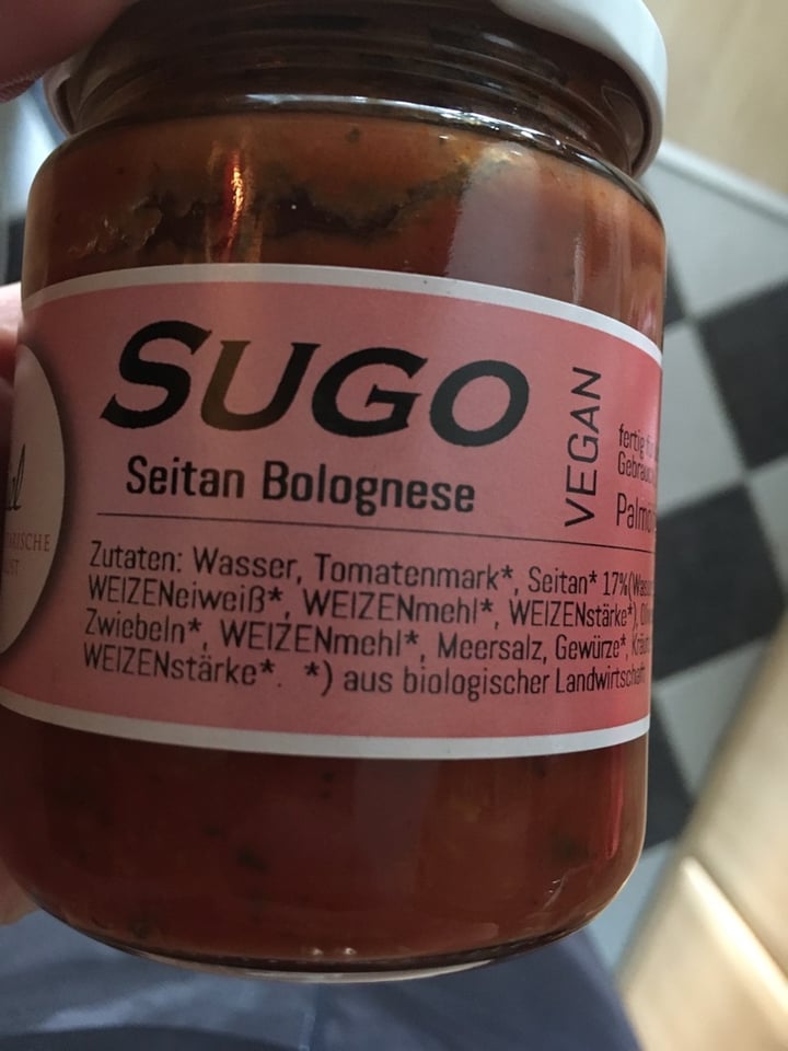 photo of Hiel - vegetarische Feinkost Seitan Bolognese shared by @ichkannvegan on  12 Apr 2020 - review