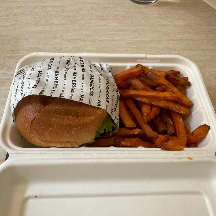 review photo of Hamerica's Simile Burger shared by @larazane on 01 May 2022 - review