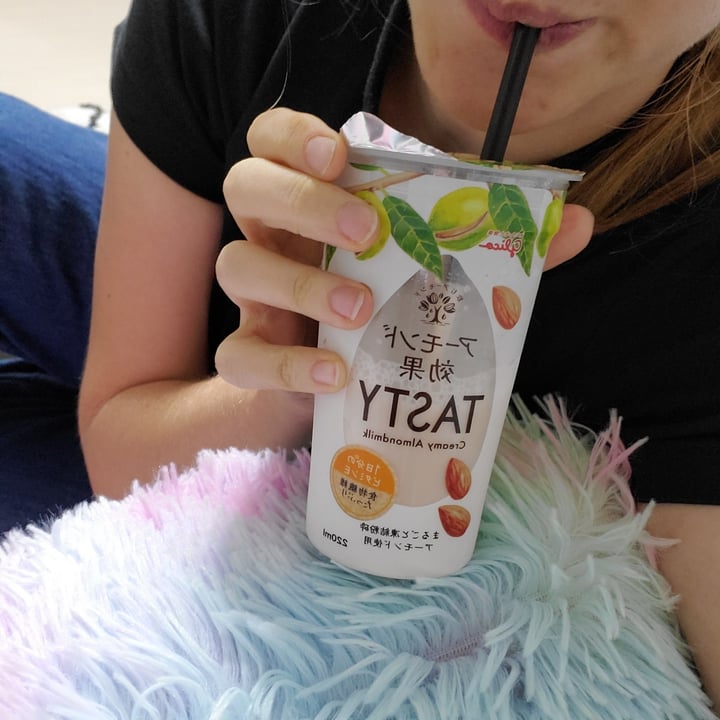review photo of Glico Tasty Creamy Almond Milk shared by @pwhippery on 07 Oct 2020 - review