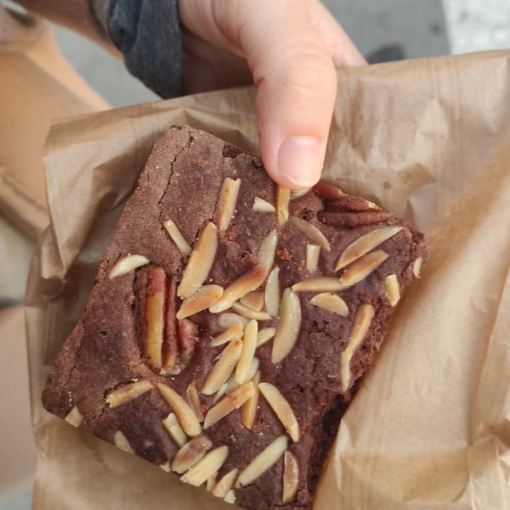 photo of Land&Monkeys Brownie shared by @gtvlahov on  14 Oct 2021 - review