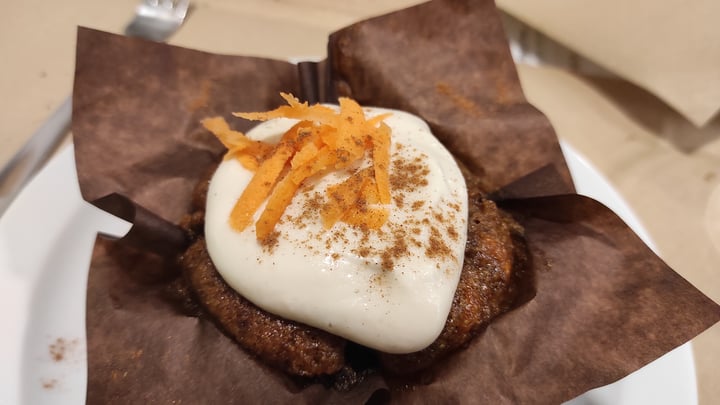 photo of Dolce Pizza y Los Veganos Carrot cake shared by @fundacionelhogar on  15 Jun 2021 - review