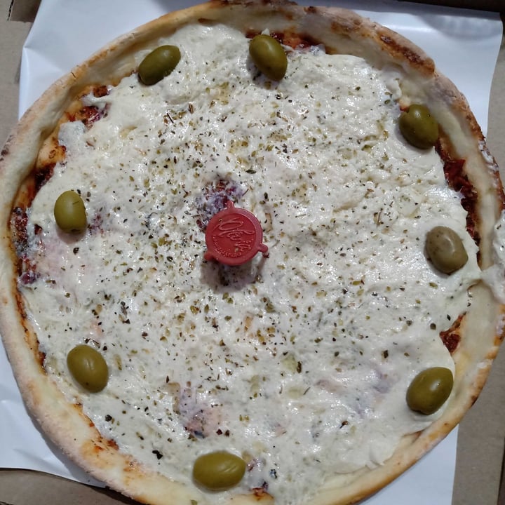 review photo of Olivia Empanadas & Pizzas - Adrogué Pizza shared by @thcviole on 07 Jun 2020 - review
