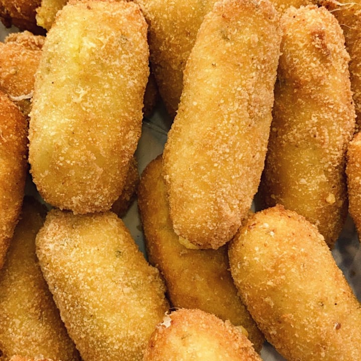 review photo of Il Melograno Pasta Fresca e Gastronomia crocchette di patate shared by @veganlove96 on 02 Jun 2022 - review