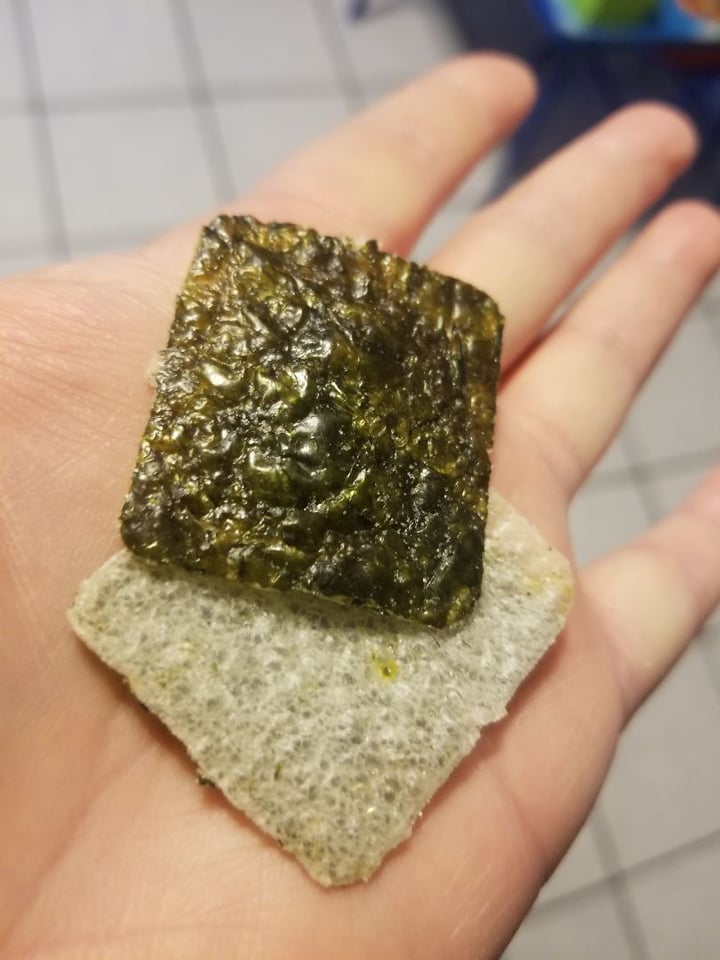 review photo of Annie Chun's Baked Seaweed Crisps shared by @soberveganvan on 22 Jan 2020 - review