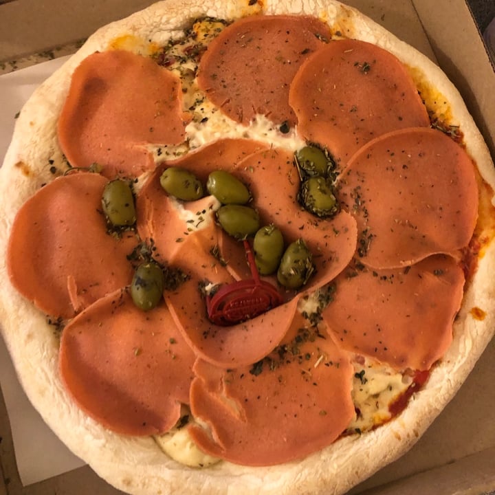 photo of Blondie Pizza Vegana Con Jamon shared by @televape on  25 Sep 2021 - review