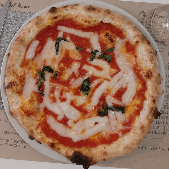 photo of I DISSONANTI .. PIZZA E ALTRO Margherita Vegana shared by @valentinagelso23 on  12 Jun 2022 - review