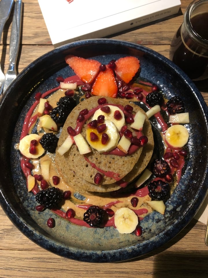 photo of hommage Café Pancakes shared by @juliadagny on  29 Feb 2020 - review