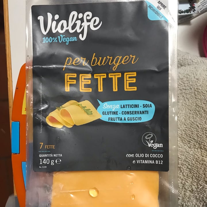 review photo of Violife Fette per burger shared by @papereli on 30 Nov 2021 - review