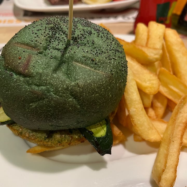 photo of Spiller | Verona Veggie burger e patatine shared by @cosamangiaeri on  16 Oct 2022 - review