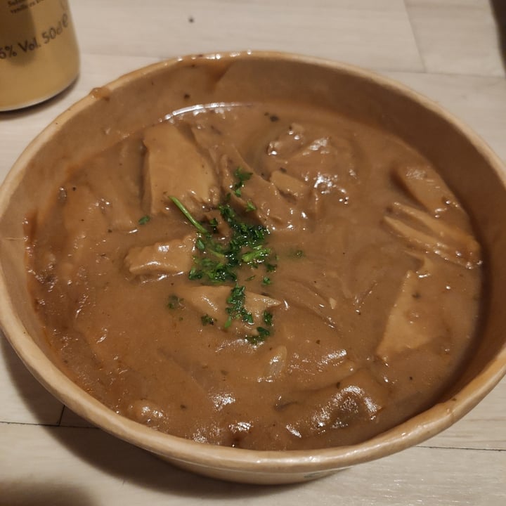 photo of The Vegan Butcher's Choice Beef Stew shared by @eleda91 on  23 Mar 2022 - review