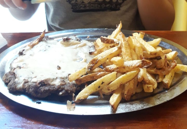 photo of Loving Hut Microcentro Milanesa napolitana con papas fritas shared by @heycharliebrown on  03 Aug 2019 - review
