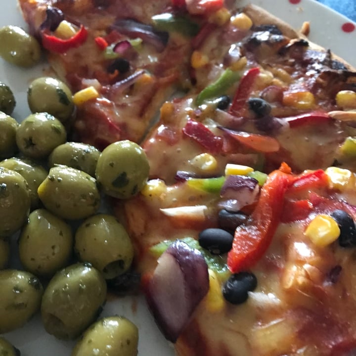 photo of Goodfella's Goodfellas spicy vegetable salsa stonebaked pizza shared by @abicado on  19 Mar 2020 - review