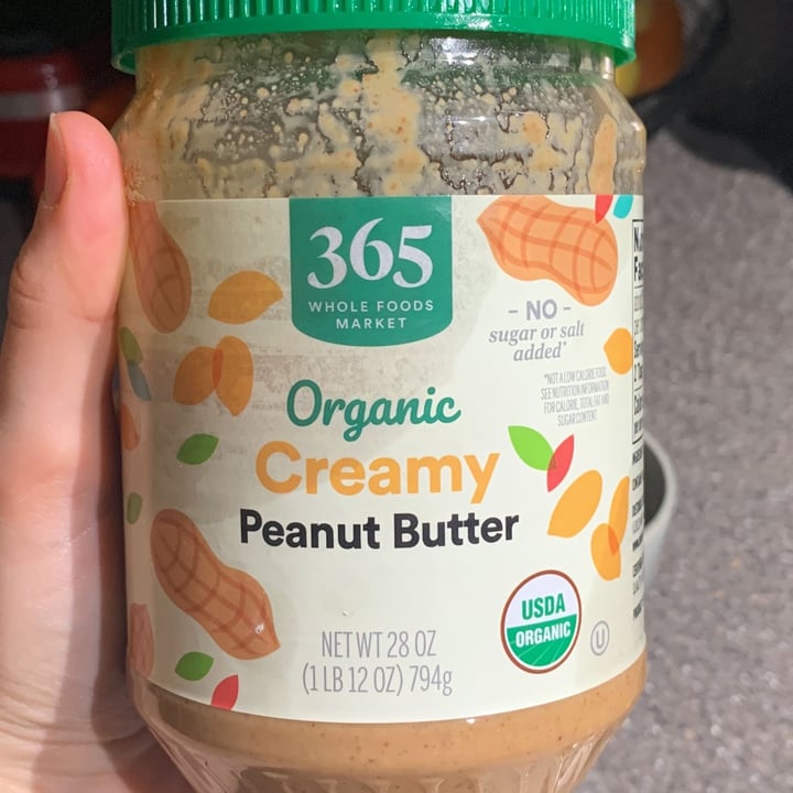 photo of 365 Whole Foods Market Organic Creamy Peanut butter shared by @theveganapple on  13 Dec 2021 - review