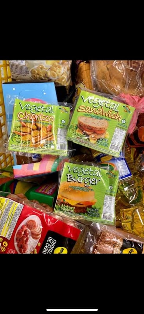 photo of Hojaral Vegetal Sandwich shared by @mariana1216 on  08 Jan 2020 - review