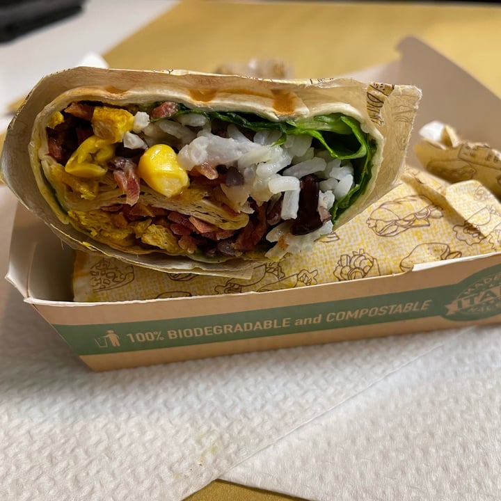 photo of Serotonina-Happy street food Curry Burrito shared by @akithemooncat on  14 May 2022 - review