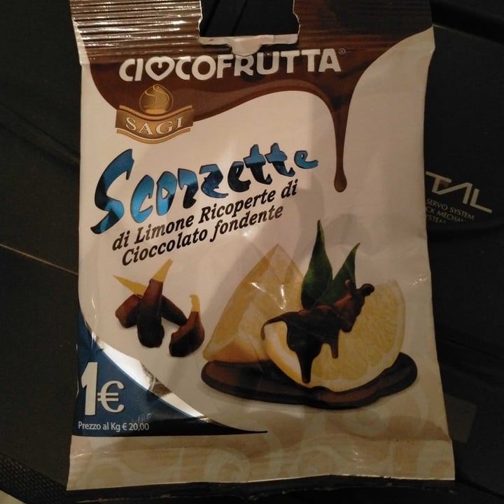 photo of Ciocofrutta Sagi Scorzette limone ricoperte cioccolato shared by @claudia2 on  08 Jan 2023 - review