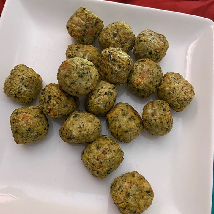 photo of Yves Veggie Cuisine Kale and Quinoa bites shared by @tayahworrod on  11 Feb 2021 - review