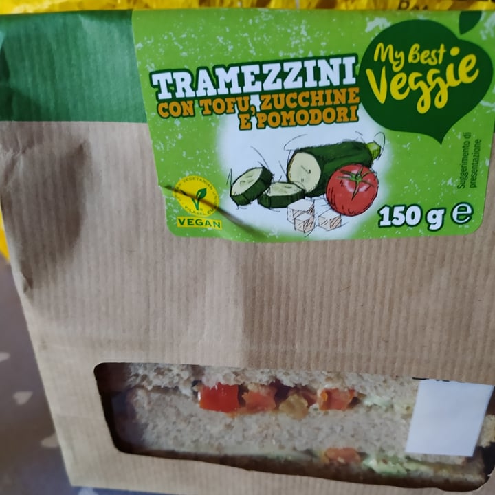 photo of Tramezzino veg Tramezzino pomodori secchi, olive taggiasche, soia edamame, capperi  shared by @tytty on  09 Jun 2022 - review