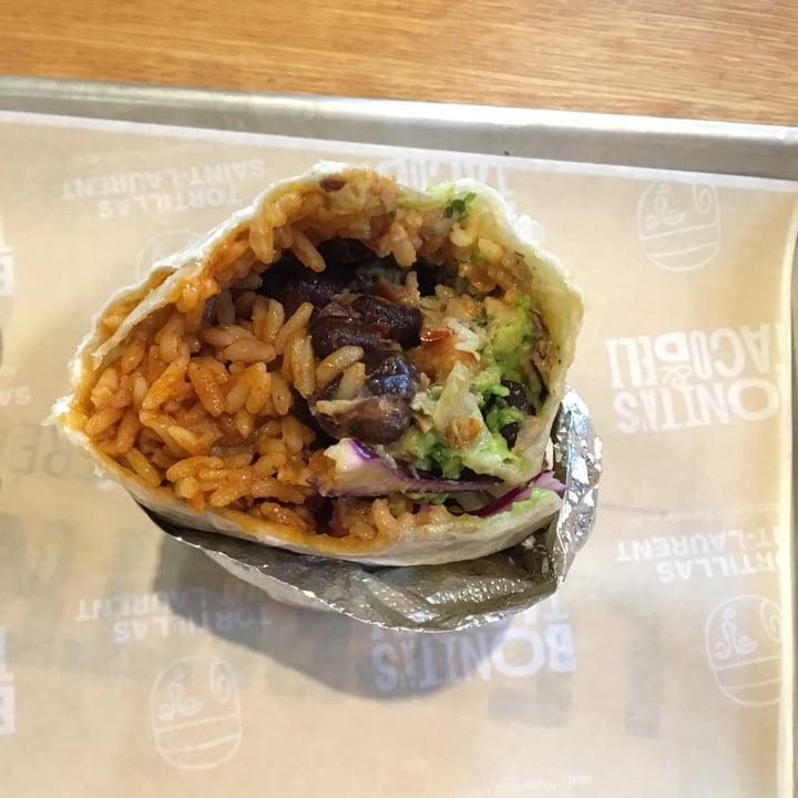 photo of BONITA’S TACO & DELI Vegan Birria Burrito shared by @yvana on  12 May 2022 - review