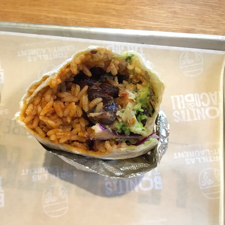 review photo of BONITA’S TACO & DELI Vegan Birria Burrito shared by @yvana on 12 May 2022 - review