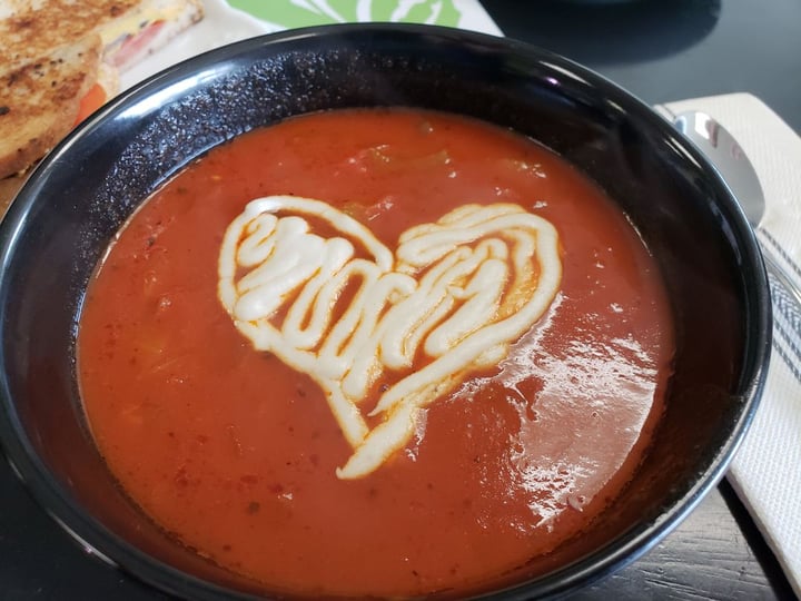 review photo of Fresh Cafe Tomato Basil Soup shared by @jaygee2212 on 03 Mar 2019 - review
