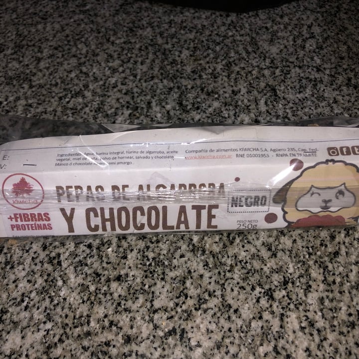 photo of Kiwicha Pepas de algarroba y chocolate shared by @candemor on  12 Aug 2022 - review