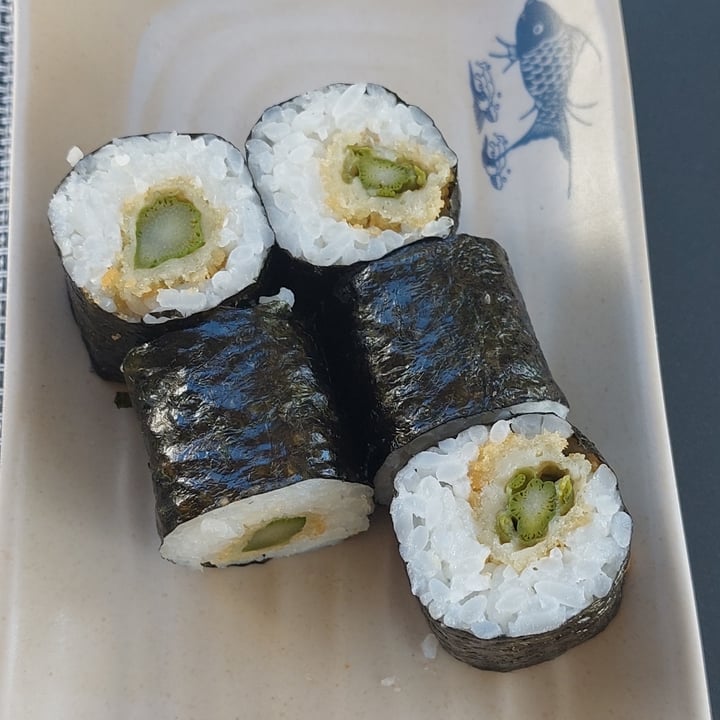 review photo of Raion Sushi&Cocktail Hosomaki con asparago in tempura shared by @nemeton on 02 Nov 2022 - review