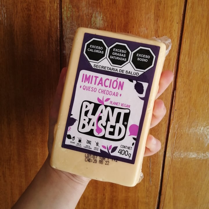 review photo of Planet Vegan Plant Based Imitación Queso Cheddar shared by @beleneea on 15 Jun 2022 - review