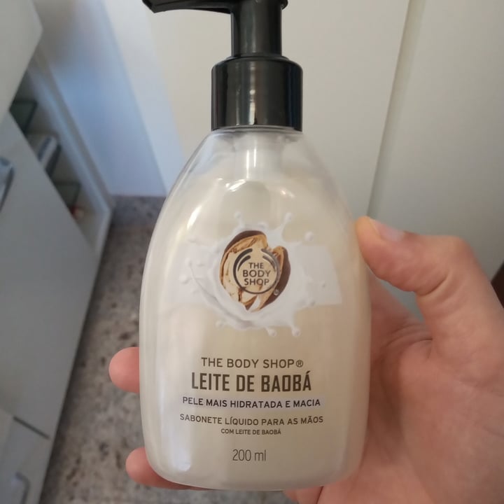 photo of The Body Shop Leite de Baobá Sabonete Líquido (shower cream) shared by @juliasilva on  25 May 2022 - review