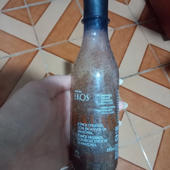 review photo of Natura Ekos - sabonete líquido esfoliante shared by @gabrielacarvalho on 01 May 2022 - review