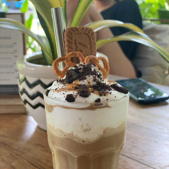 photo of Manggis in Canggu Caramel Biscuit Frappuccino shared by @mario-prawira on  02 Sep 2020 - review
