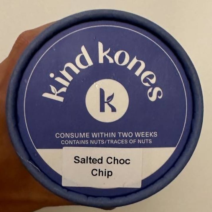 photo of Kind Kones Salted Chocolate Chip shared by @piggy-egg on  26 Dec 2022 - review