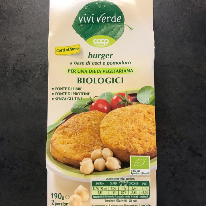 photo of Vivi Verde Coop Burger bio a base di ceci e pomodoro shared by @manulela13 on  27 Apr 2022 - review