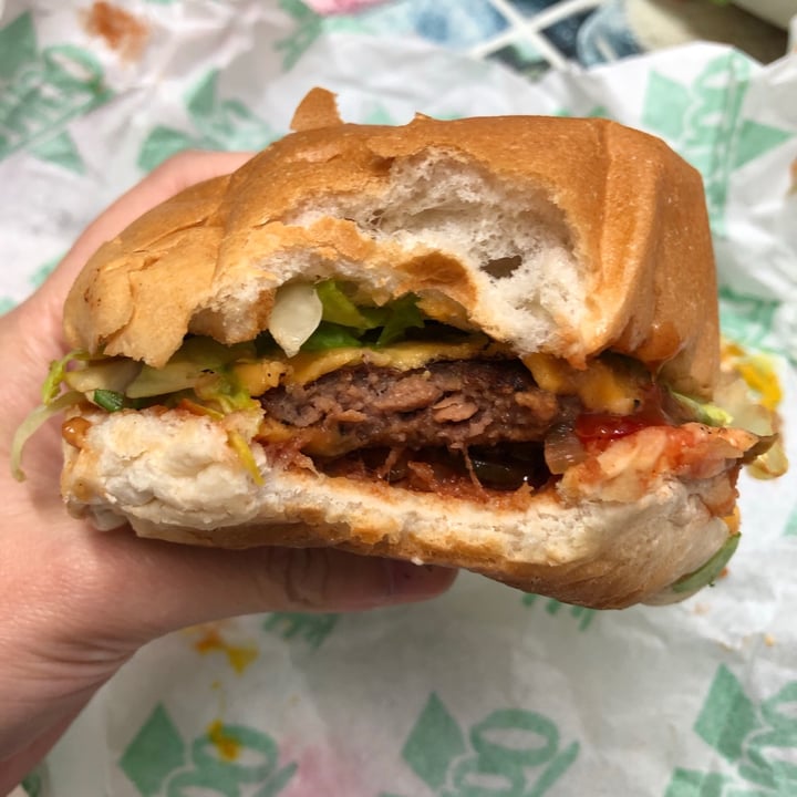 photo of Oowee Vegan Classic Cheeseburger shared by @jessskh on  26 May 2021 - review