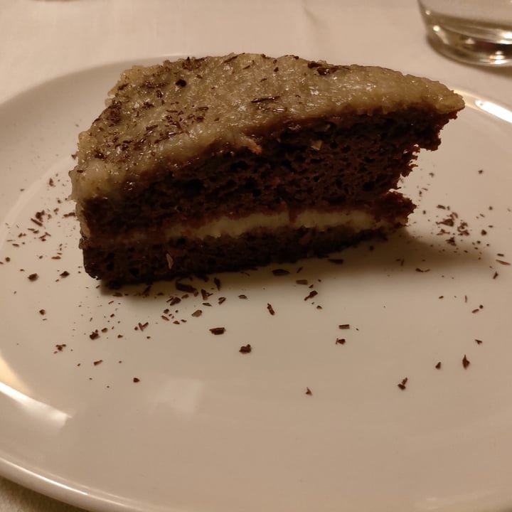 photo of Il Lughino Torta al cacao con crema di cocco shared by @gianluca88 on  19 Mar 2022 - review