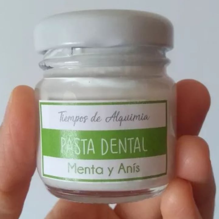 photo of Tiempos de Alquimia Pasta Dental Menta Y Anis shared by @valenequiza on  19 Nov 2021 - review