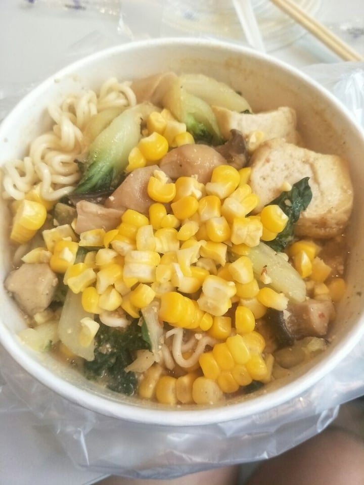 photo of Simple Lifestyle Healthy Vegetarian Cafe Vegan Ramen shared by @lou on  17 May 2019 - review